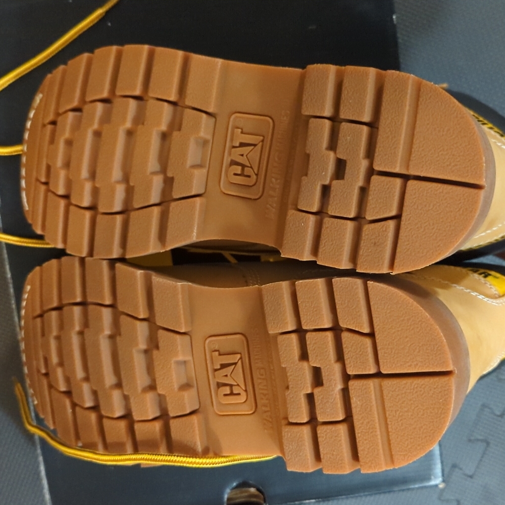 NEW. Caterpillar Second Shift Work Boots - Picture 6 of 8